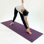 asana-tapete-yoga-yogateria-ameixa-7