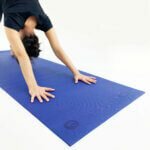 asana-tapete-yoga-yogateria-azul-6