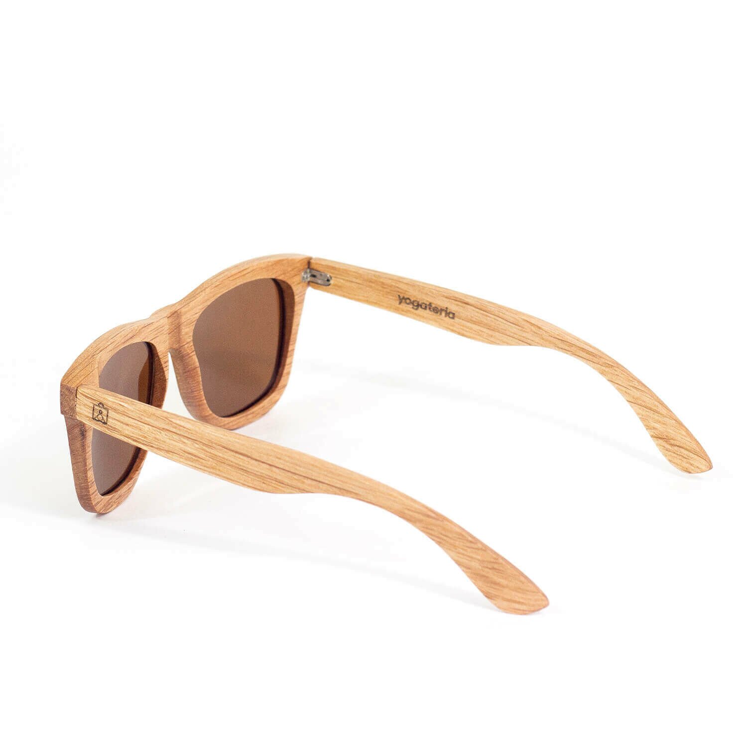oculos-madeira-yogateria-noronha-3