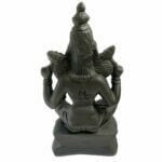 estatua-lakshmi-yogateria-preta-3