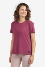 camiseta-comfort-tech-yogateria-fem--ameixa-06