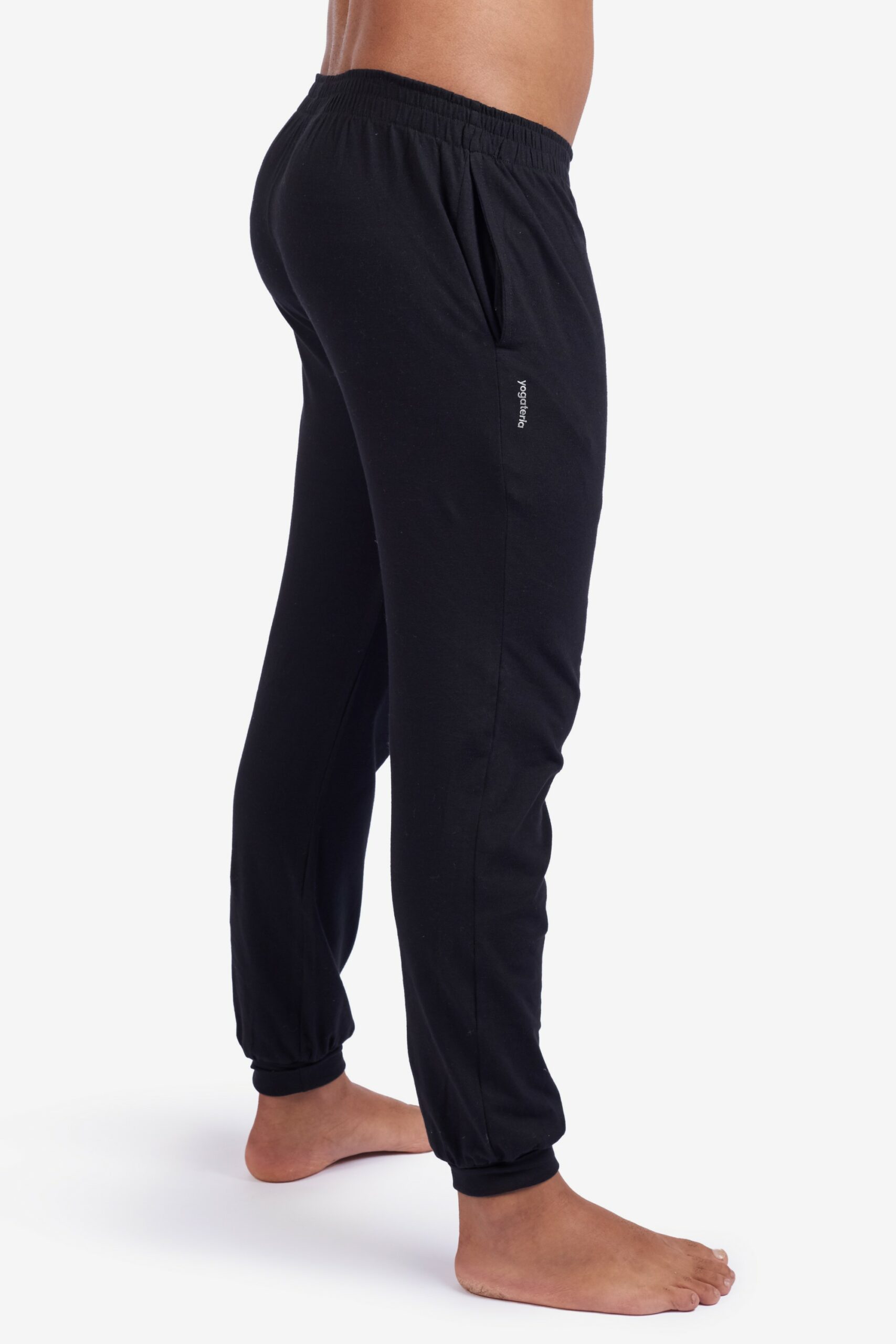 jogger-masculina-preta-yogateria-03