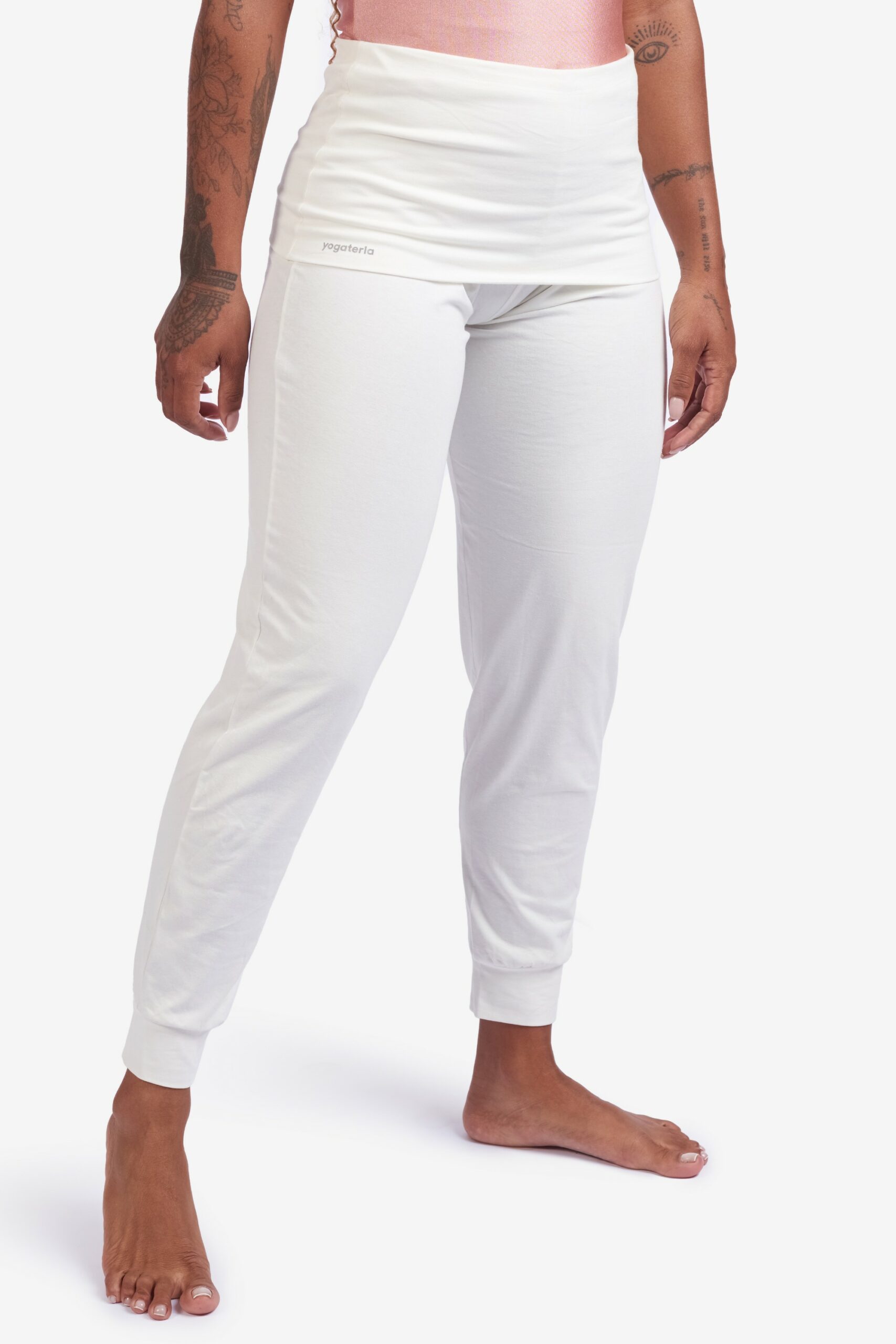 jogger-feminina-yogateria-offwhite-01