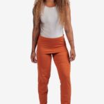 jogger-feminina-yogateria-terracota-04