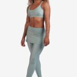 legging-saia-feminina-yogateria-eucalipto-05